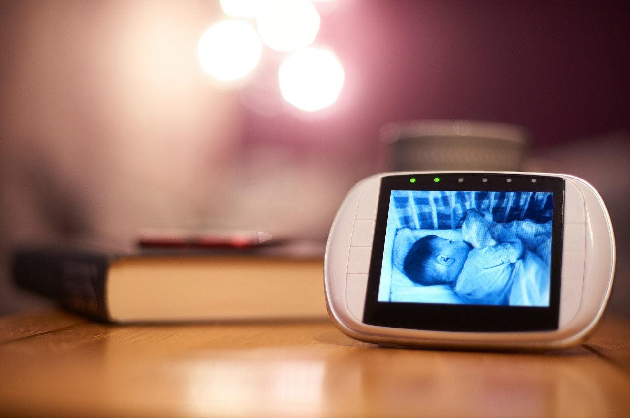 Caméra de surveillance pour bébé, pourquoi est-ce nécessaire ? – Mon Petit  Ange