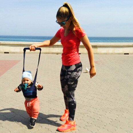 Le harnais de marche pédiatrique pour les exercices de marche et la  mobilisation précoce